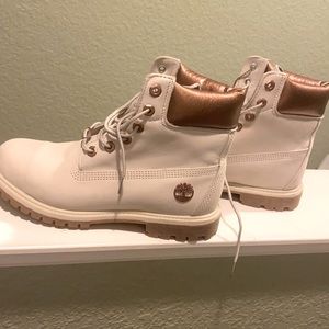 Woman Timberlands
